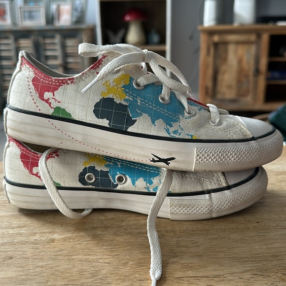 Converse shoes - Picture 5 of 8